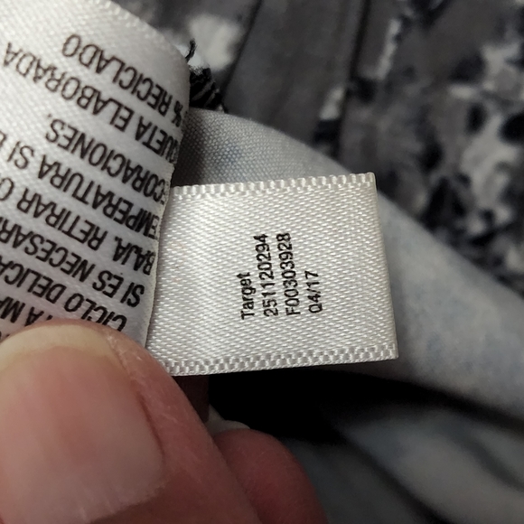 Hunter for Target gray digital camo  performance hooded windbreaker size medium - Picture 8 of 8